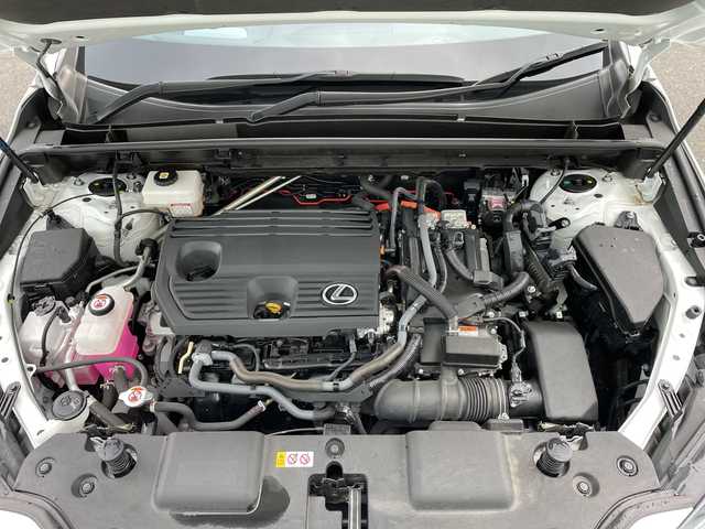 レクサス ＮＸ 350h Fスポーツ 神奈川県 2023(令5)年 1.1万km ホワイトノーヴァガラスフレーク Ｌｅｘｕｓ　Ｓａｆｅｔｙ　Ｓｙｓｔｅｍ＋/純正１４インチナビＴＶ/（Bluetooth/フルセグ）/赤黒レザーシート/3眼LEDヘッドライト/ヘッドアップディスプレイ/クリアランスソナー　/パワーバックドア/オートリトラミラー/パドルシフト　/ステアリングヒーター　/シートヒーター/エアーシート/パワーシート/後部席USBポート/後部席AC100V/1500W/荷室AC100V/1500W