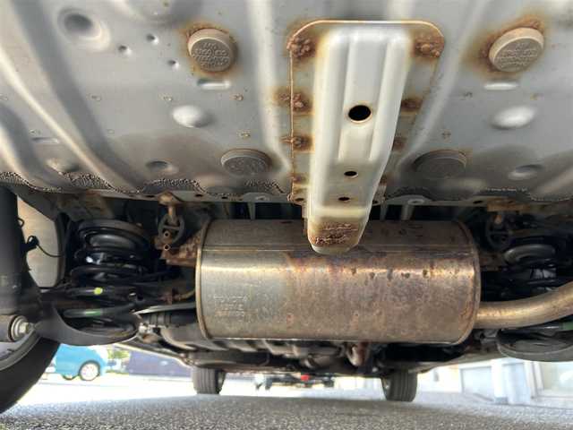 トヨタ ヴォクシー X Lエディション 新潟県 2013(平25)年 8.8万km シルバーM ワンオーナー/クルーズコントロール/etc/バックカメラ/片側パワースライドドア/ウィンカーミラー/フルセグテレビ/電動格納ミラー/オートライト/純正マット