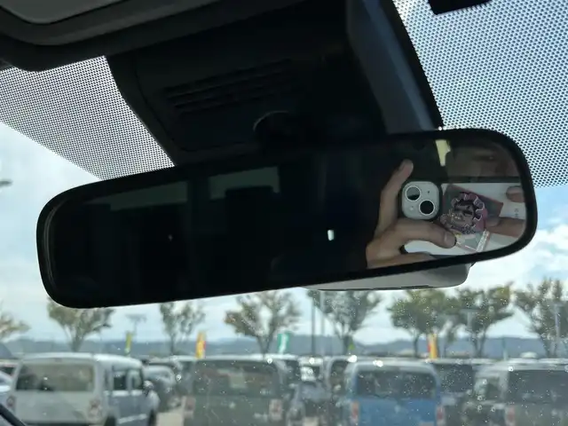 トヨタ ノア Si ダブルバイビーⅢ 和歌山県 2021(令3)年 1.5万km ホワイトパールクリスタルシャイン 社外ナビ/フルセグTV/バックカメラ/両側パワースライドドア/プリクラッシュセーフティー/クルーズコントロール/レーンディーパーチャーアラート/クリアランスソナー/ビルトインETC/アイドリングストップ/LEDヘッドライト