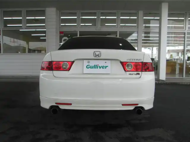 ホンダ アコード ユーロ R 千葉県 2003(平15)年 15万km プレミアムホワイトパール 6速MT/ローダウン/社外メモリナビ、フルセグTV/社外オーディオ【DVD/CD/BT/SD】/HIDヘッドライト&ハロゲンフォグ/前席RECAROシート/無限2本出しマフラー/社外18インチアルミホイール/純正AW(215/45R17)積込/ルームミラー型レーダー探知機/キーレス/ETC/スペアキー/取扱説明書/新車時保証書
