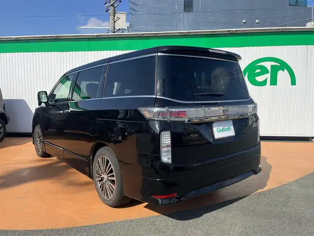 日産 エルグランド 250ハイウェイスターS 三重県 2015(平27)年 12.5万km ファントムブラック ワンオーナー/純正8インチナビMM514D-L/フリップダウンモニター/両側パアースライドドア/バックドアオートクロージャー/クルーズコントロール/LEDヘッドランプ/ハーフレザーシート/18インチアルミホイール