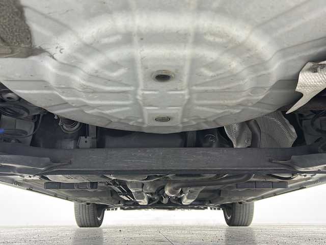 日産 キックス X 宮城県 2021(令3)年 5.6万km ブリリアントホワイトパール 禁煙車/プロパイロット/エマージェンシーブレーキ/車線逸脱警報/アダプティブヘッドライト/ソナー/インテリジェントルームミラー/純正9インチナビ/（BT.CD.DVD.AM.FM.SD）/アラウンドビューモニター/フルセグテレビ/純正ドライブレコーダー/ETC2.0/電動パーキングブレーキ/AUTOHOLD/前席シートヒーター/ハーフレザーシート/ステアリングヒーター/ステアリングスイッチ/LEDヘッドライト/純正17インチアルミホイール/横滑り防止機能/アイドリングストップ