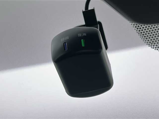 日産 キックス X 宮城県 2021(令3)年 5.6万km ブリリアントホワイトパール 禁煙車/プロパイロット/エマージェンシーブレーキ/車線逸脱警報/アダプティブヘッドライト/ソナー/インテリジェントルームミラー/純正9インチナビ/（BT.CD.DVD.AM.FM.SD）/アラウンドビューモニター/フルセグテレビ/純正ドライブレコーダー/ETC2.0/電動パーキングブレーキ/AUTOHOLD/前席シートヒーター/ハーフレザーシート/ステアリングヒーター/ステアリングスイッチ/LEDヘッドライト/純正17インチアルミホイール/横滑り防止機能/アイドリングストップ