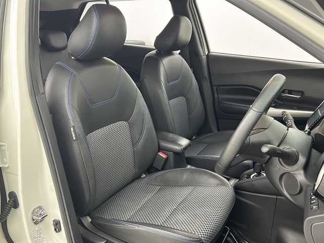 日産 キックス X 宮城県 2021(令3)年 5.6万km ブリリアントホワイトパール 禁煙車/プロパイロット/エマージェンシーブレーキ/車線逸脱警報/アダプティブヘッドライト/ソナー/インテリジェントルームミラー/純正9インチナビ/（BT.CD.DVD.AM.FM.SD）/アラウンドビューモニター/フルセグテレビ/純正ドライブレコーダー/ETC2.0/電動パーキングブレーキ/AUTOHOLD/前席シートヒーター/ハーフレザーシート/ステアリングヒーター/ステアリングスイッチ/LEDヘッドライト/純正17インチアルミホイール/横滑り防止機能/アイドリングストップ