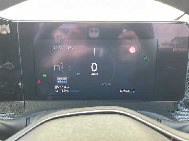 日産 サクラ X 三重県 2023(令5)年 4.3万km ブラック 禁煙/純正9型ディスプレイオーディオ/バックカメラ/電子パーキング/スペアキー/ステアリングスイッチ/ベンチシート/レーンキープアシスト/プリクラッシュ/先行車発進告知/LEDオートライト/電動格納ミラー/保証書/取扱説明書