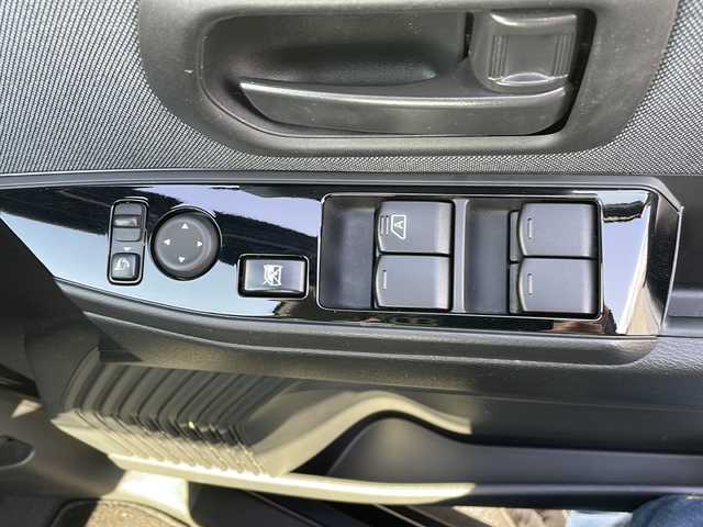 日産 サクラ X 三重県 2023(令5)年 4.3万km ブラック 禁煙/純正9型ディスプレイオーディオ/バックカメラ/電子パーキング/スペアキー/ステアリングスイッチ/ベンチシート/レーンキープアシスト/プリクラッシュ/先行車発進告知/LEDオートライト/電動格納ミラー/保証書/取扱説明書