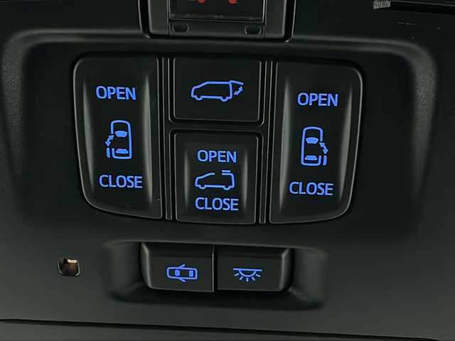 トヨタ アルファード S Cパッケージ 福岡県 2018(平30)年 5.5万km ブラック 禁煙車/ALPINE BIGXナビ/AM/FM/CD/DVD/フルセグTV/BT/HDMI/MSV/ALPINEフリップダウンモニター/バックカメラ/サンルーフ/トヨタセーフティセンス/レーダークルーズコントロール/クリアランスソナー/シーケンシャルウィンカー/三眼LEDライト/両側電動ドア/パワーバックドア/レザーシート（合皮）/シートヒーター/エアシート/パワーシート（D席メモリ付き）/100V電源/オートハイビーム/デジタルインナーミラー/前後ドライブレコーダー