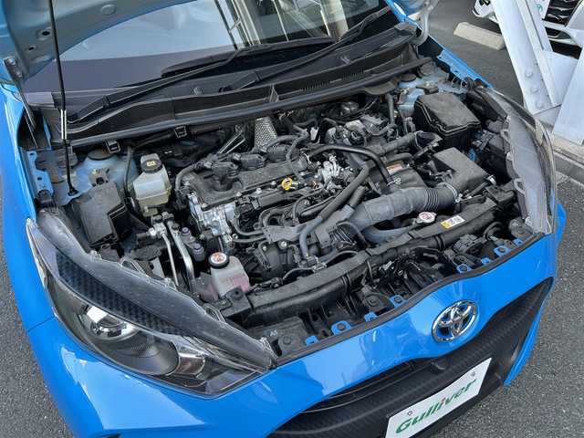 トヨタ ヤリス ハイブリッド G 愛知県 2020(令2)年 3.4万km シアンM 純正８型ディスプレイオーディオ/・フルセグ/Bluetooth/USB/ナビ機能/トヨタセーフティセンス/全周囲カメラ/ビルトインETC/クルーズコントロール追従有/ステアリングスイッチ/オートライト/スマートキー/・プッシュスタート/電動格納ミラー/ウインカーミラー/純正フロアマット