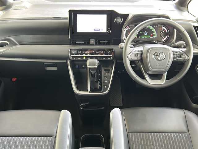 トヨタ ノア S－Z 埼玉県 2023(令5)年 0.5万km ホワイトパールクリスタルシャイン 外部検査済み/登録時走行5084km/車検R8年10月まで/ディスプレイオーディオ/両側電動スライドドア/LEDヘッドライト/アダプティブクルーズコントロール/レーダーブレーキ/レーンキープ/ハーフレザーシート/シートヒーター/オートハイビーム/FRコーナーセンサー/ウインカードアミラー/スリップコントロール/バックカメラ/ドライブレコーダー/ETC