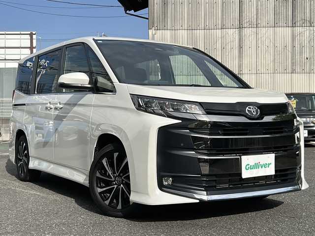 トヨタ ノア S－Z 埼玉県 2023(令5)年 0.5万km ホワイトパールクリスタルシャイン 外部検査済み/登録時走行5084km/車検R8年10月まで/ディスプレイオーディオ/両側電動スライドドア/LEDヘッドライト/アダプティブクルーズコントロール/レーダーブレーキ/レーンキープ/ハーフレザーシート/シートヒーター/オートハイビーム/FRコーナーセンサー/ウインカードアミラー/スリップコントロール/バックカメラ/ドライブレコーダー/ETC