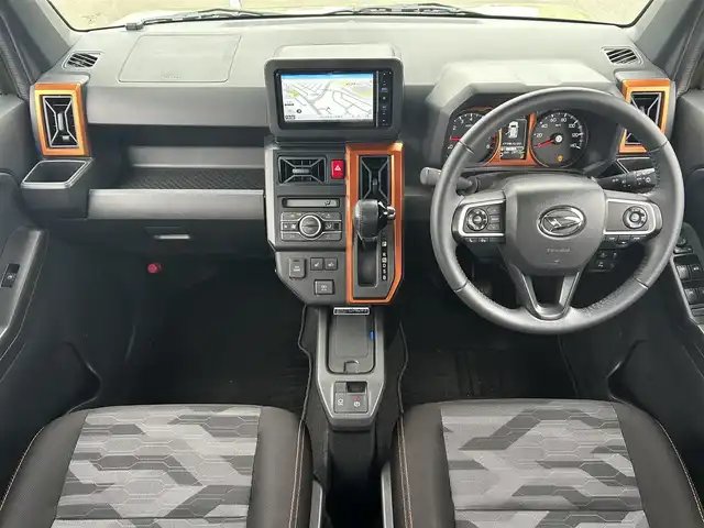 ダイハツ タフト G ターボ 東京都 2021(令3)年 2.9万km フォレストカーキメタリック スカイルーフ/社外メモリナビ/バックカメラ/シートヒーター/置くだけ充電/LEDヘッドライト/スマートアシスト/オートマチックハイビーム/コーナーセンサー/アイドリングストップ/スマートキー/純正15インチAAW