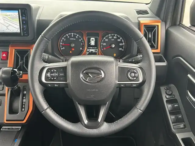 ダイハツ タフト G ターボ 東京都 2021(令3)年 2.9万km フォレストカーキメタリック スカイルーフ/社外メモリナビ/バックカメラ/シートヒーター/置くだけ充電/LEDヘッドライト/スマートアシスト/オートマチックハイビーム/コーナーセンサー/アイドリングストップ/スマートキー/純正15インチAAW