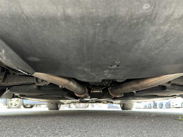 レクサス ＬＳ 460L 後席セパレートシート 青森県 2008(平20)年 10.5万km ホワイトパールクリスタルシャイン 純正HDDナビ・フルセグTV/マークレビンソンサラウンド/リアエンターテイメント/後席フリップダウンモニター/フルセグTV/バックカメラ/ムーンルーフ/セミアニリン革シート/全席エアシート・ヒーター/プリクラッシュセーフティ/レーダークルーズコントロール/インテリジェントパーキングアシスト/クリアランスソナー/全ドアイージークローザー/パワートランクリッド/ステアリングヒーター/後席中央格納テーブル付大型コンソール/リア3面電動サンシェード/エアサスコントローラー/ビルトインETC/AC100V100W/HIDヘッドランプ/フォグランプ/純正18インチアルミ