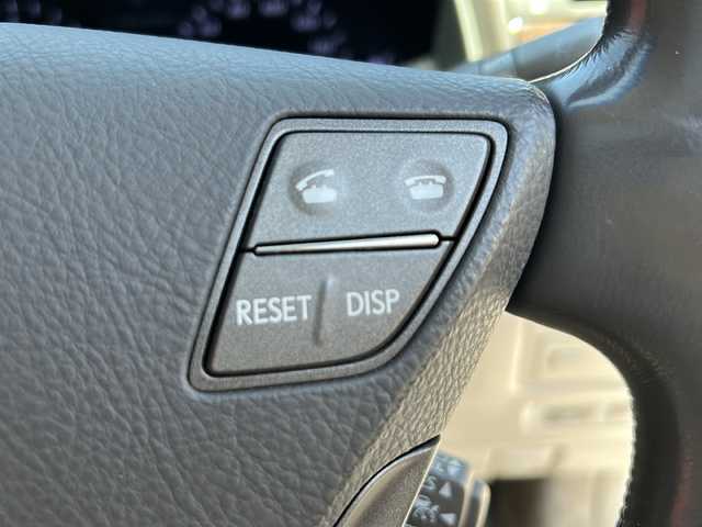 レクサス ＬＳ 460L 後席セパレートシート 青森県 2008(平20)年 10.5万km ホワイトパールクリスタルシャイン 純正HDDナビ・フルセグTV/マークレビンソンサラウンド/リアエンターテイメント/後席フリップダウンモニター/フルセグTV/バックカメラ/ムーンルーフ/セミアニリン革シート/全席エアシート・ヒーター/プリクラッシュセーフティ/レーダークルーズコントロール/インテリジェントパーキングアシスト/クリアランスソナー/全ドアイージークローザー/パワートランクリッド/ステアリングヒーター/後席中央格納テーブル付大型コンソール/リア3面電動サンシェード/エアサスコントローラー/ビルトインETC/AC100V100W/HIDヘッドランプ/フォグランプ/純正18インチアルミ