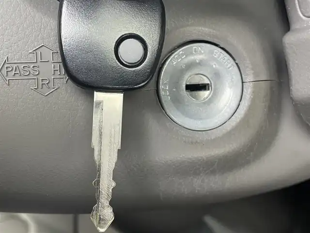 スズキ エブリイ PC 茨城県 2021(令3)年 8.4万km スペリアホワイト 衝突被害軽減ブレーキ/車線逸脱抑制装置/オートマチックハイビーム/クリアランスソナー/ETC
