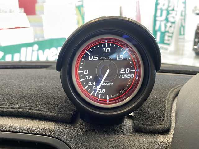 アバルト ５９５ コンペティツィオーネ 福井県 2015(平27)年 3.8万km 白 BC RACING車高調/ENKEI GTC02 17インチAW/DEFI追加メーター/MOMOステアリングFULL SPEED RED/標準装備/TFT液晶メーター/レコルトモンツァマフラー/サベルト製バッケトシート/キセノンヘッドライト/リアパーキングセンサー/ドアバイザー/取扱説明書/保証書/記録簿/スペアキー×2