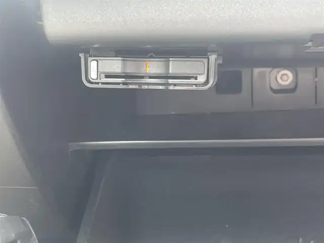 ボルボ ＸＣ９０ D5 AWD モーメンタム 東京都 2020(令2)年 4万km クリスタルホワイトP 純正ナビ/360°カメラ/レザーシート/HUD/ACC/LKA/純正19インチアルミホイール/フルセグTV/シートヒーター/ドライブレコーダー/ETC/ワンオーナー