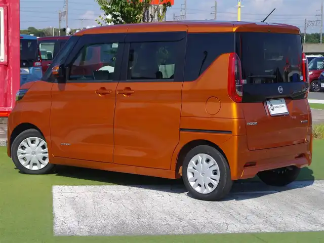 日産 ルークス X 千葉県 2021(令3)年 2.6万km プレミアムサンシャインオレンジ エマージェンシーブレーキ/左パワースライドドア/右イージークローザードア/9インチ純正SDナビ/地デジTV/【DVD/CD再生機能　Bluetooth接続】/アラウンドビューモニター/ドライブレコーダー（DH5-D）/ETC/LEDヘッドライト/ウインカーミラー/コーナーセンサー/サイド/カーテンエアバッグ/インテリジェントキー