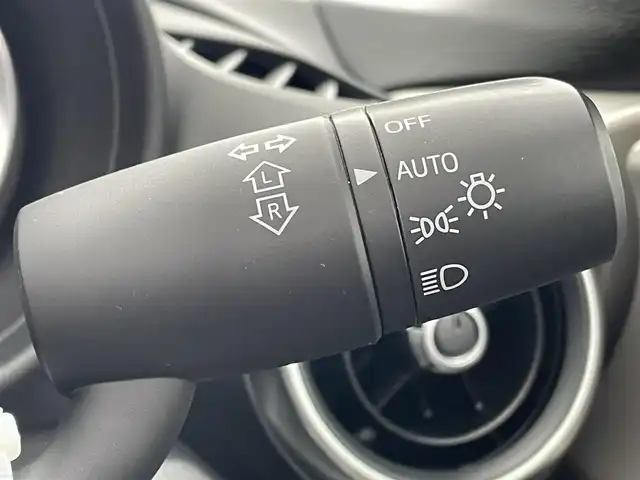 マツダ ロードスター ブラウン トップ 千葉県 2023(令5)年 1.8万km プラチナクォーツメタリック 特別使用車/純正SDナビ/(フルセグTV/BT/CD/DVD/FM/AM)/バックカメラ/ブラインドスポットモニター/BOSEスピーカー/衝突被害軽減システム/車線逸脱警報/クルーズコントロール/レザーシート/ビルトインETC/LEDヘッドライト/オートライト/純正16インチAW/シートヒーター/プッシュスタート/スマートキー/フロアマット/スペアキー/取扱説明書/保証書