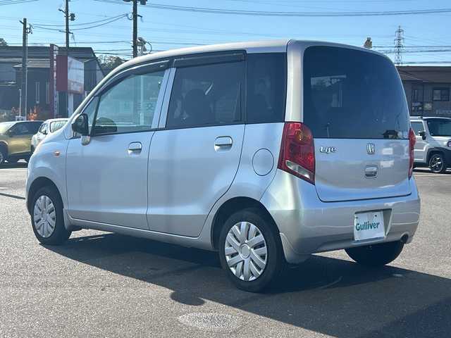 ホンダ ライフ G 鹿児島県 2010(平22)年 7万km アラバスターシルバーメタリック 純正オーディオユニット/　　CD/FM/AM/AUX/純正フロアマット/ドアバイザー/ヘッドライトレベライザー/衝突安全ボディ/前席SRSエアバッグ