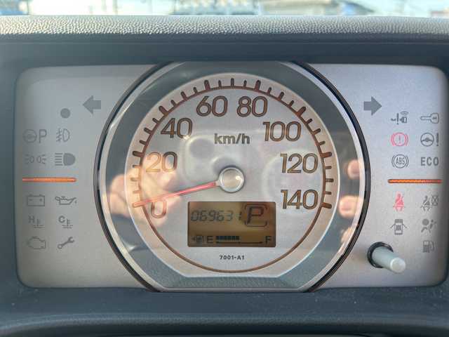 ホンダ ライフ G 鹿児島県 2010(平22)年 7万km アラバスターシルバーメタリック 純正オーディオユニット/　　CD/FM/AM/AUX/純正フロアマット/ドアバイザー/ヘッドライトレベライザー/衝突安全ボディ/前席SRSエアバッグ