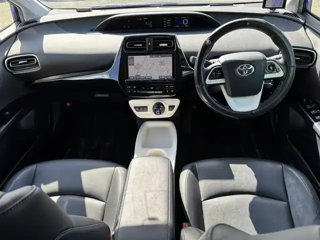 トヨタ プリウス A ツーリングセレクション 福岡県 2017(平29)年 8万km ダークブルーマイカM プッシュスタートボタン/スマートキー/クルーズコントロール/HDDナビ/Bluetoothオーディオ/USB接続/フルセグTV/バックカメラ/ビルトインETC/前方ドライブレコーダー/レザーシート/運転席・助手席シートヒーター/モデリスタエアロ/社外アルミホイール/レーンキープアシスト/コーナーセンサー前後/LEDヘッドライト/ハイビームアシスト/レーダー探知機搭載