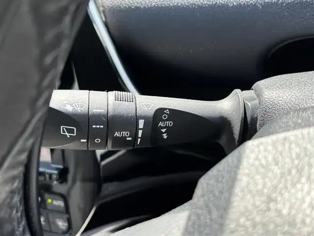 トヨタ プリウス A ツーリングセレクション 福岡県 2017(平29)年 8万km ダークブルーマイカM プッシュスタートボタン/スマートキー/クルーズコントロール/HDDナビ/Bluetoothオーディオ/USB接続/フルセグTV/バックカメラ/ビルトインETC/前方ドライブレコーダー/レザーシート/運転席・助手席シートヒーター/モデリスタエアロ/社外アルミホイール/レーンキープアシスト/コーナーセンサー前後/LEDヘッドライト/ハイビームアシスト/レーダー探知機搭載