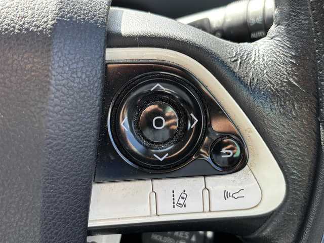 トヨタ プリウス A ツーリングセレクション 広島県 2017(平29)年 8万km ダークブルーマイカM プッシュスタートボタン/スマートキー/クルーズコントロール/HDDナビ/Bluetoothオーディオ/USB接続/フルセグTV/バックカメラ/ビルトインETC/前方ドライブレコーダー/レザーシート/運転席・助手席シートヒーター/モデリスタエアロ/社外アルミホイール/レーンキープアシスト/コーナーセンサー前後/LEDヘッドライト/ハイビームアシスト/レーダー探知機搭載