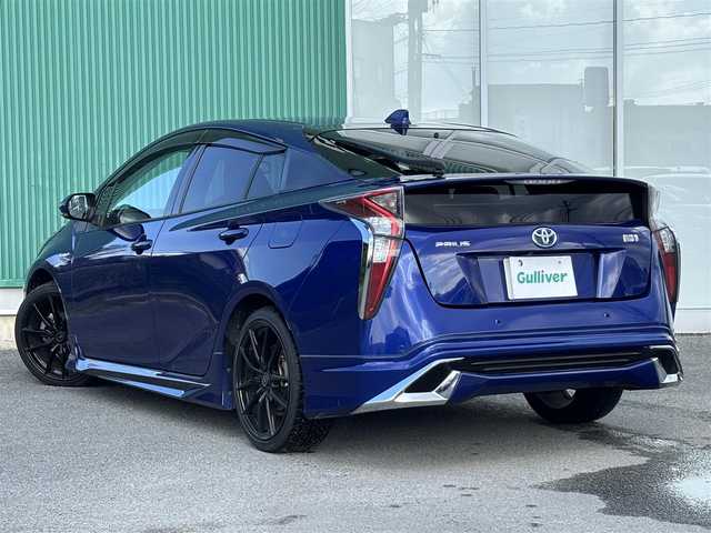 トヨタ プリウス A ツーリングセレクション 広島県 2017(平29)年 8万km ダークブルーマイカM プッシュスタートボタン/スマートキー/クルーズコントロール/HDDナビ/Bluetoothオーディオ/USB接続/フルセグTV/バックカメラ/ビルトインETC/前方ドライブレコーダー/レザーシート/運転席・助手席シートヒーター/モデリスタエアロ/社外アルミホイール/レーンキープアシスト/コーナーセンサー前後/LEDヘッドライト/ハイビームアシスト/レーダー探知機搭載