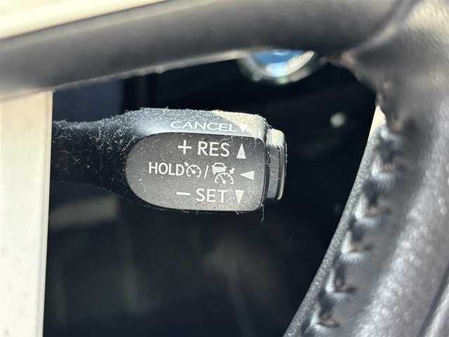 トヨタ プリウス A ツーリングセレクション 広島県 2017(平29)年 8万km ダークブルーマイカM プッシュスタートボタン/スマートキー/クルーズコントロール/HDDナビ/Bluetoothオーディオ/USB接続/フルセグTV/バックカメラ/ビルトインETC/前方ドライブレコーダー/レザーシート/運転席・助手席シートヒーター/モデリスタエアロ/社外アルミホイール/レーンキープアシスト/コーナーセンサー前後/LEDヘッドライト/ハイビームアシスト/レーダー探知機搭載