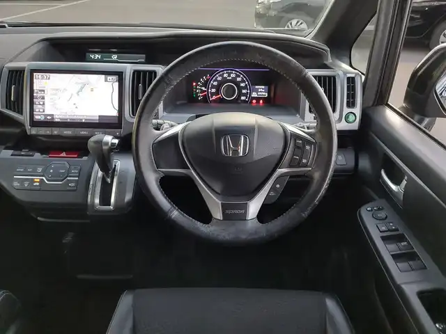 ホンダ ステップワゴン スパーダ Z クールスピリット 東京都 2013(平25)年 7.7万km プレミアムスパークルブラックパール ワンオーナー/ALPINE9インチナビ(EX009V)/【TV/DVD/CD/SD/ラジオ/USB/BT/HDMI】/10.2インチフリップダウンモニター/バックカメラ/ETC/クルーズコントロール/両側電動スライドドア/ハーフレザーシート/パドルシフト/HIDヘッドライト/フォグランプ/純正17インチAW/純正フロアマット/フロントソナー/スマートキー/スペアキー×１