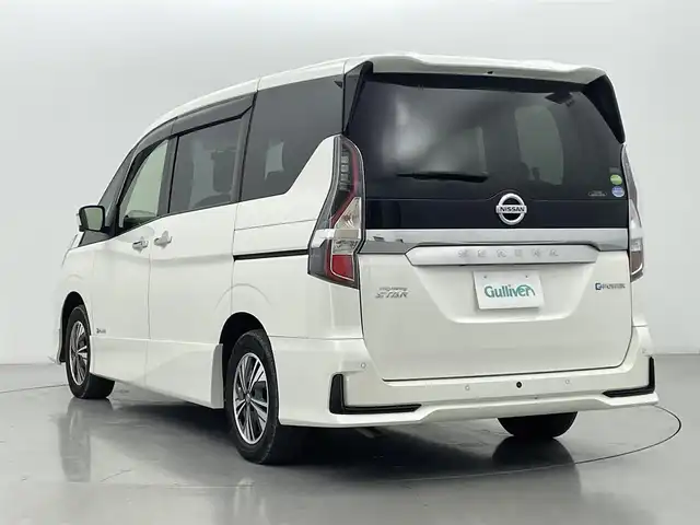 日産 セレナ e－パワー ハイウェイスター V 熊本県 2020(令2)年 5.4万km ブリリアントホワイトパール 禁煙車/純正10インチナビ（ＣＤ・ＤＶＤ・ＳＤ・BT・フルセグ）/純正前方ドライブレコーダー（DH5-D）　/全周囲カメラ　/純正フリップダウンモニター/ＥＴＣ　/両側パワースライドドア　/レーダークルーズコントロール　/エマージェンシーブレーキ/レーンキープアシスト/ブラインドスポットモニター/プロパイロット/パーキングアシスト/横滑り防止/前後クリアランスソナー/純正フロアマット/純正１５インチAW/オートライト/LEDヘッドライト/フォグランプ/スマートキー/プッシュスタート