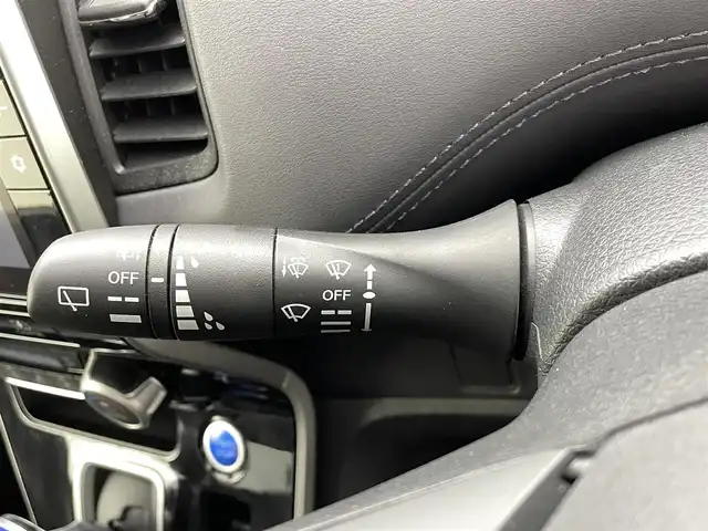 日産 セレナ e－パワー ハイウェイスター V 熊本県 2020(令2)年 5.4万km ブリリアントホワイトパール 禁煙車/純正10インチナビ（ＣＤ・ＤＶＤ・ＳＤ・BT・フルセグ）/純正前方ドライブレコーダー（DH5-D）　/全周囲カメラ　/純正フリップダウンモニター/ＥＴＣ　/両側パワースライドドア　/レーダークルーズコントロール　/エマージェンシーブレーキ/レーンキープアシスト/ブラインドスポットモニター/プロパイロット/パーキングアシスト/横滑り防止/前後クリアランスソナー/純正フロアマット/純正１５インチAW/オートライト/LEDヘッドライト/フォグランプ/スマートキー/プッシュスタート