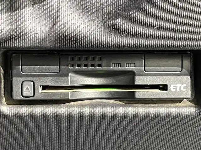 トヨタ アクア S 愛知県 2015(平27)年 6.8万km ライムホワイトパールクリスタルシャイン 純正ナビ/ビルトインＥＴＣ/Ｂｌｕｅｔｏｏｔｈ/CD/ＤＶＤ/バックカメラ/電動格納ミラー/ＩＳＯＦＩＸ/ヘッドライトレベライザー/アクセサリーソケット/ＥＣＯＭＯＤＥ/純正フロアマット/オートエアコン/キーレスキー