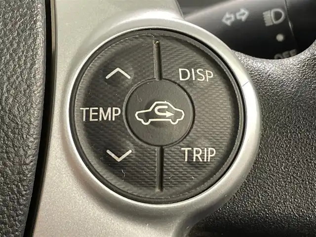 トヨタ アクア S 愛知県 2015(平27)年 6.8万km ライムホワイトパールクリスタルシャイン 純正ナビ/ビルトインＥＴＣ/Ｂｌｕｅｔｏｏｔｈ/CD/ＤＶＤ/バックカメラ/電動格納ミラー/ＩＳＯＦＩＸ/ヘッドライトレベライザー/アクセサリーソケット/ＥＣＯＭＯＤＥ/純正フロアマット/オートエアコン/キーレスキー