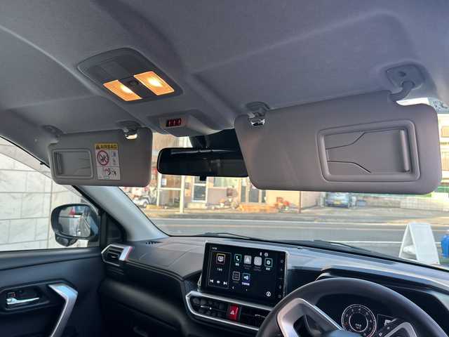 トヨタ ライズ G 神奈川県 2024(令6)年 3.4万km スムースグレーマイカメタリック ワンオーナー/純正ナビ（AM/FM/USB/HDMI/BT/ワンセグTV)/バックカメラ/Apple Car Play/Android Auto/ETC/ルーフキャリア/ルーフBOX/D/N席シートヒーター/フロントワイパーデアイサー/ステアリングスイッチ/クリアランスソナー/衝突被害軽減システム/横滑り防止装置/アイドリングストップ/純正フロアマット/純正アルミホイール/純正ドアバイザー/オートライト/オートミラー/ISOFIX/スペアキー×１/保証書/取扱説明書