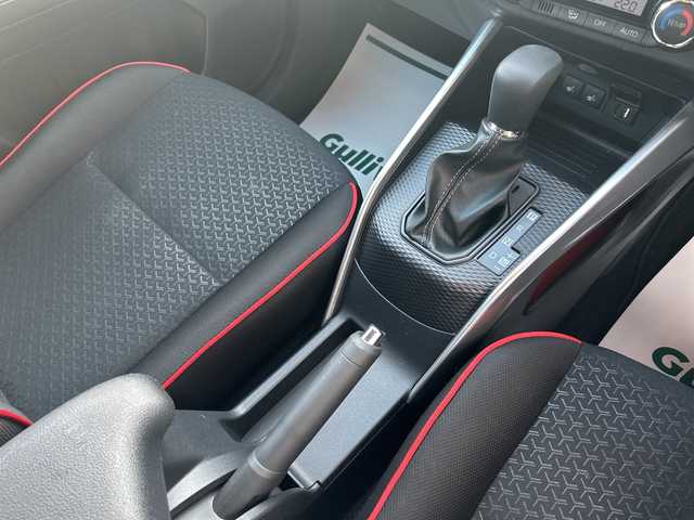 トヨタ ライズ G 神奈川県 2024(令6)年 3.4万km スムースグレーマイカメタリック ワンオーナー/純正ナビ（AM/FM/USB/HDMI/BT/ワンセグTV)/バックカメラ/Apple Car Play/Android Auto/ETC/ルーフキャリア/ルーフBOX/D/N席シートヒーター/フロントワイパーデアイサー/ステアリングスイッチ/クリアランスソナー/衝突被害軽減システム/横滑り防止装置/アイドリングストップ/純正フロアマット/純正アルミホイール/純正ドアバイザー/オートライト/オートミラー/ISOFIX/スペアキー×１/保証書/取扱説明書