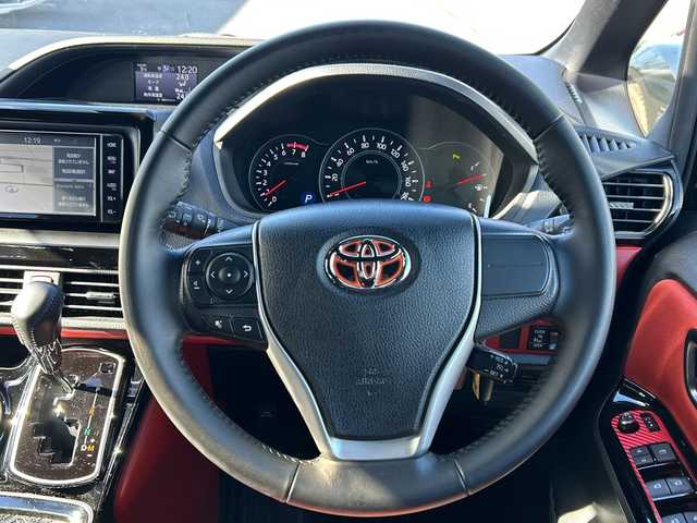 トヨタ ヴォクシー ZS 長野県 2020(令2)年 4万km ブラック ・純正ディーラーオプションナビ/（Bluetooth/フルセグTV/CD/DVD）/・パワースライドドア/・バックカメラ/・前後ドラレコ/・クルーズコントロール/・クリアランスソナー/・プリクラッシュ/・純正16インチAW/・純正エンジンスターター/・ビルトインETC