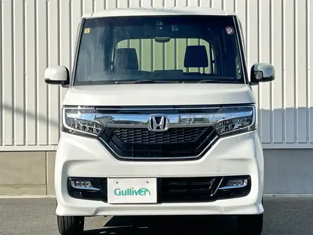 ホンダ Ｎ ＢＯＸ カスタム G L ターボ ホンダセンシング 群馬県 2018(平30)年 1.4万km プラチナホワイトパール 純正8インチナビ/（CD/DVD/SD/USB/Bluetooth/iPod）/フルセグテレビ/バックカメラ/ホンダセンシング/・衝突軽減ブレーキ/・誤発進抑制機能/・後方誤発進抑制機能/・歩行者事故低減ステアリング/・先行車発進お知らせ機能/・アダプティブクルーズコントロール/・車線維持支援システム/・オートハイビーム/・標識認識機能/・路外逸脱抑制機能/ハーフレザーシート/パドルシフト/ステアリングリモコン/シーケンシャルウィンカー/ETC/LEDヘッドライト/純正フロアマット/横滑り防止