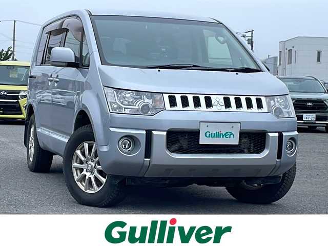 三菱 デリカＤ：５ D－Power package 道央・札幌 2015(平27)年 17万km シルバー ４WD/社外ポータブルナビ/社外オーディオ/FM/AM/CD/USB/AUX/横滑り防止装置/クルーズコントロール/ETC/ドライブレコーダー/両側パワースライドドア/前席シートヒーター/革巻きステアリング/パドルシフト/キーレスエントリー/HIDヘッドライト/オートライト/フォグランプ/電動格納ミラー/社外フロアマット/ドアマイザー