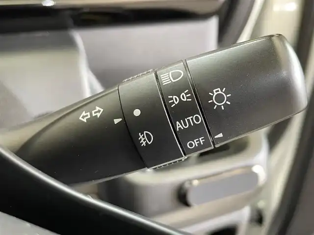 スズキ ワゴンＲ スティングレー HYBRID T 岩手県 2017(平29)年 4.9万km ピュアホワイトP ワンオーナー/４WD/ターボ/全方位モニター/ヘッドアップディスプレイ/パドルシフト/クルーズコントロール/デュアルセンサーブレーキサポート/車線逸脱警報/横滑り防止装置/誤発進抑制機能/オートハイビーム/アイドリングストップ/前席シートヒーター/純正ナビ/（CD/DVD/フルセグ/AUX/Bluetooth/AppleCarPlay/AndroidAuto）/ステアリングスイッチ/ドライブレコーダー/ETC/LEDヘッドランプ/純正15インチアルミホイール