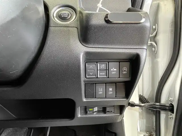 スズキ ワゴンＲ スティングレー HYBRID T 岩手県 2017(平29)年 4.9万km ピュアホワイトP ワンオーナー/４WD/ターボ/全方位モニター/ヘッドアップディスプレイ/パドルシフト/クルーズコントロール/デュアルセンサーブレーキサポート/車線逸脱警報/横滑り防止装置/誤発進抑制機能/オートハイビーム/アイドリングストップ/前席シートヒーター/純正ナビ/（CD/DVD/フルセグ/AUX/Bluetooth/AppleCarPlay/AndroidAuto）/ステアリングスイッチ/ドライブレコーダー/ETC/LEDヘッドランプ/純正15インチアルミホイール