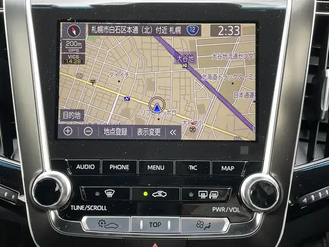 トヨタ クラウン ハイブリッド G Four 道央・札幌 2019(平31)年 1.1万km プレシャスガレナ ・４WD/・衝突軽減ブレーキ/・寒冷地仕様/・純正ナビ/　CD＆BT＆USB＆TV/・バックカメラ/・コーナーセンサー/・レーンキープアシスト/・レーダークルーズコントロール/・ブラインドスポットモニター/・プッシュスタート/・スマートキー/・パドルシフト/・オートライト/・オートエアコン/・レインセンサーワイパー/・オートリトラミラー/・パワーシート/・シートヒーター/・ワイパー熱線/・ビルトインETC/・ヘッドアップディスプレイ/・ミラーヒーター/・MT付きAT/・ハンズフリー/・ステアリングスイッチ/・純正AW＆夏タイヤ積込/・前方ドライブレコ―ダー/・純正フロアマット/・ウィンカーミラー/・フォグライト/・LEDヘッドライト