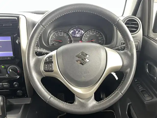 スズキ ジムニー ランドベンチャー 福島県 2016(平28)年 4.2万km スチールシルバーM ワンオーナー　/４ＷＤ　/ハーフレザーシート　/ＳＤナビ　/【AM/FM/DVD/CD/Bluetooth/フルセグ】/社外バンパー　/・社外マフラー/シートヒーター　/リモコンキー　/ハンドルリモコン　/・フォグライト　/・レベライザー　/ウィンカーミラー　/純正フロアマット /ドアバイザー/