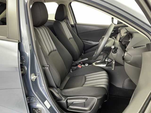 マツダ マツダ２ 15S スマートエディション 愛知県 2021(令3)年 1.7万km ポリメタルグレーM /禁煙車//特別仕様車”15S Smart Edition”//純正ナビ//フルセグTV/AMFM/CD/DVD/Bluetooth/USB/AUX//360°ビューモニター//バックカメラ//ETC//アドバンストSCBS//SCBS R//AT誤発進抑制//レーンディパーチャーウォーニング//ブラインドスポットモニター//リヤクロストラフィックアラート//前後パーキングセンサー//LEDヘッドライト//オートライト//ハイビームコントロール//スーパーUV&IRカットガラス//アドバンストキーレスシステム//フロアマット//ステアリングスイッチ//プッシュスタート//電動格納ミラー//新車保証書//スペアキー