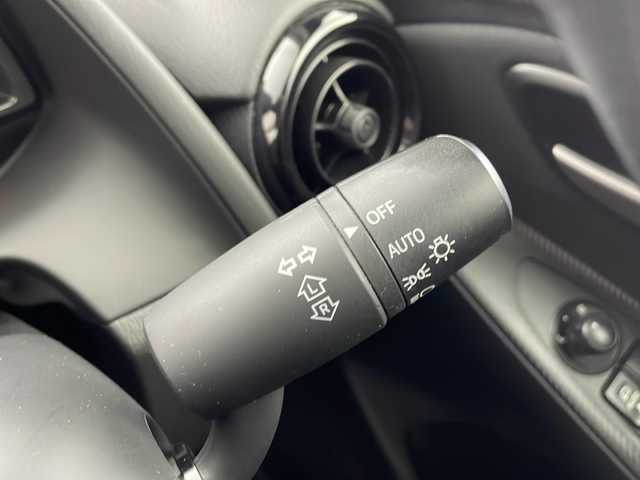 マツダ マツダ２ 15S スマートエディション 愛知県 2021(令3)年 1.7万km ポリメタルグレーM /禁煙車//特別仕様車”15S Smart Edition”//純正ナビ//フルセグTV/AMFM/CD/DVD/Bluetooth/USB/AUX//360°ビューモニター//バックカメラ//ETC//アドバンストSCBS//SCBS R//AT誤発進抑制//レーンディパーチャーウォーニング//ブラインドスポットモニター//リヤクロストラフィックアラート//前後パーキングセンサー//LEDヘッドライト//オートライト//ハイビームコントロール//スーパーUV&IRカットガラス//アドバンストキーレスシステム//フロアマット//ステアリングスイッチ//プッシュスタート//電動格納ミラー//新車保証書//スペアキー