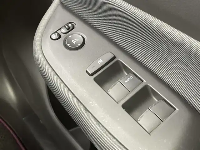 ホンダ フィット ベーシック 千葉県 2020(令2)年 1.4万km ライトブルー 純正７型ナビ（VXM-205Ci）/ホンダセンシング　/レーダークルーズコントロール　/バックカメラ（オートライト）　/ハロゲンライト　/ＥＴＣ　/衝突軽減ブレーキ　/電動パーキングブレーキ　/ＵＳＢポート　/ＩＳＯＦＩＸ　/電動格納サイドミラー/アイドリングストップ/ウィンカーミラー/プッシュスタート/ステアリングスイッチ/社外15インチアルミホイール（冬タイヤ）