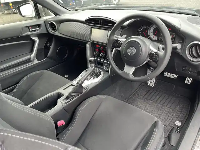 トヨタ ８６ GT 熊本県 2016(平28)年 3.4万km ダークグレーメタリック 純正ナビ　BT/CD/DVD/SD/AM/FM/・フルセグTV/ETC/モデリスタエアロ/革巻きステアリング/・ステアリングリモコン/・パドルシフト/・クルーズコントロール/横滑り防止/プッシュスタート/・スマートキー/・スペアキー×１/オートライト/純正AW/純正ドアバイザー/純正フロアマット/オートエアコン/・デュアルエアコン