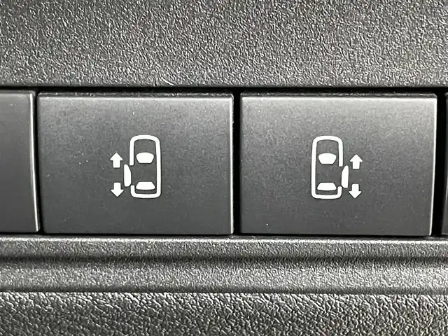 日産 セレナ e－パワー ハイウェイスター V 岡山県 2023(令5)年 3.9万km プリズムホワイト 純正12.3インチディスプレイオーディオ/(フルセグTV/Bluetooth/USB/Carplay)/両側電動スライド/アラウンドビューモニター/レーダークルーズコントロール/ETC2.0/LED/社外ドライブレコーダー(全方位)/ワイヤレス充電/デジタルインナーミラー/ブラインドスポットモニター/コーナーセンサー(前後)/オートハイビーム/プッシュスタート/スマートキー(1本)/レーンキープアシスト/ミュージックプレイヤー接続/社外フロアマット/純正16インチアルミホイール/オートライト/フォグランプ