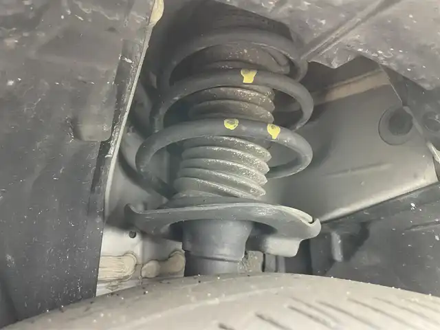 日産 セレナ e－パワー ハイウェイスター V 岡山県 2023(令5)年 3.9万km プリズムホワイト 純正12.3インチディスプレイオーディオ/(フルセグTV/Bluetooth/USB/Carplay)/両側電動スライド/アラウンドビューモニター/レーダークルーズコントロール/ETC2.0/LED/社外ドライブレコーダー(全方位)/ワイヤレス充電/デジタルインナーミラー/ブラインドスポットモニター/コーナーセンサー(前後)/オートハイビーム/プッシュスタート/スマートキー(1本)/レーンキープアシスト/ミュージックプレイヤー接続/社外フロアマット/純正16インチアルミホイール/オートライト/フォグランプ